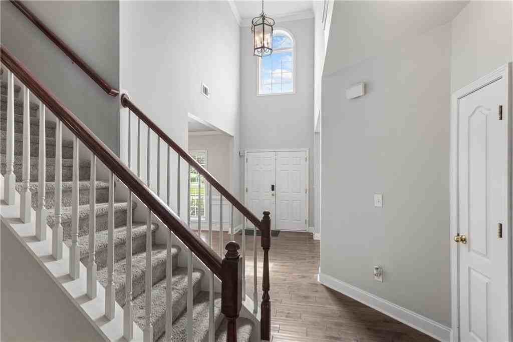 5325 Plymouth Pl - Photo 6 of 50