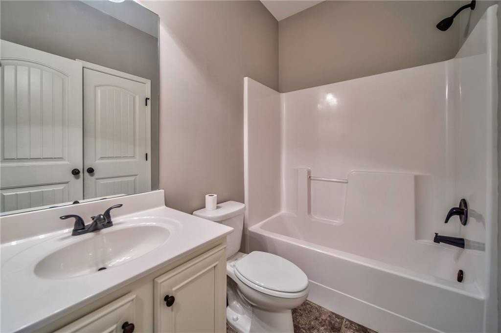 4914 Whisper Creek Ct - Photo 6 of 31