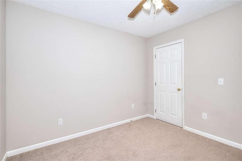 4160 Janel Ln - Photo 6 of 41