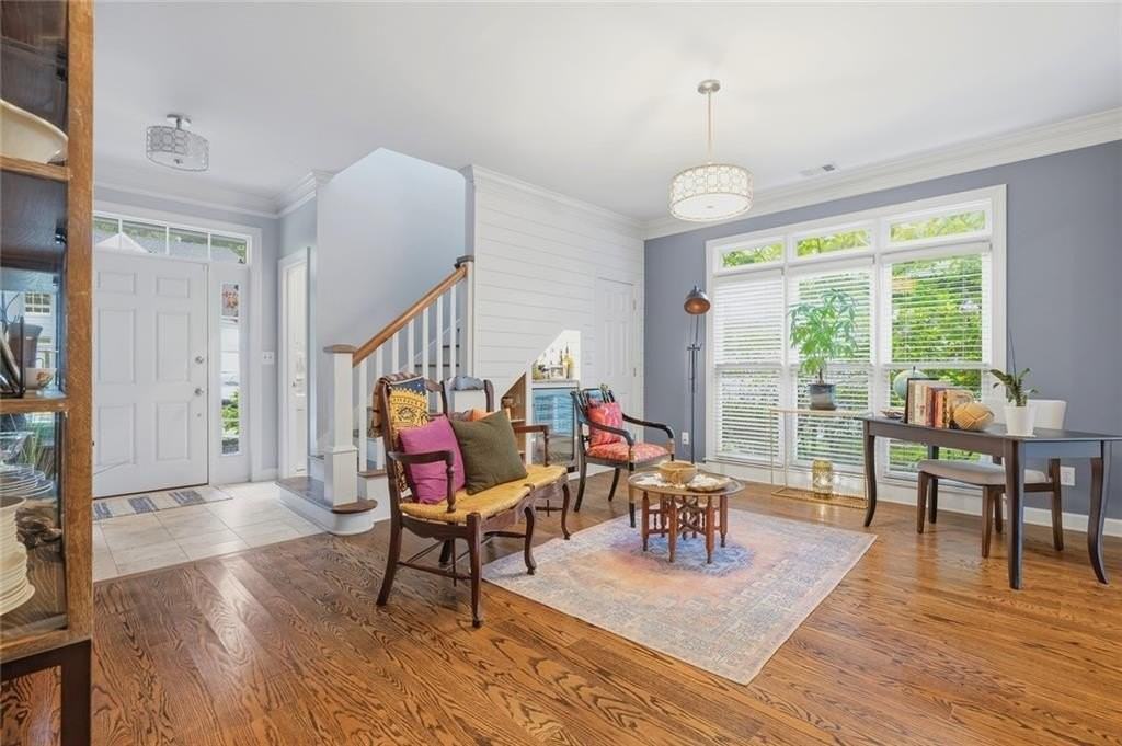4565 Windsor Park Pl - Photo 3 of 31