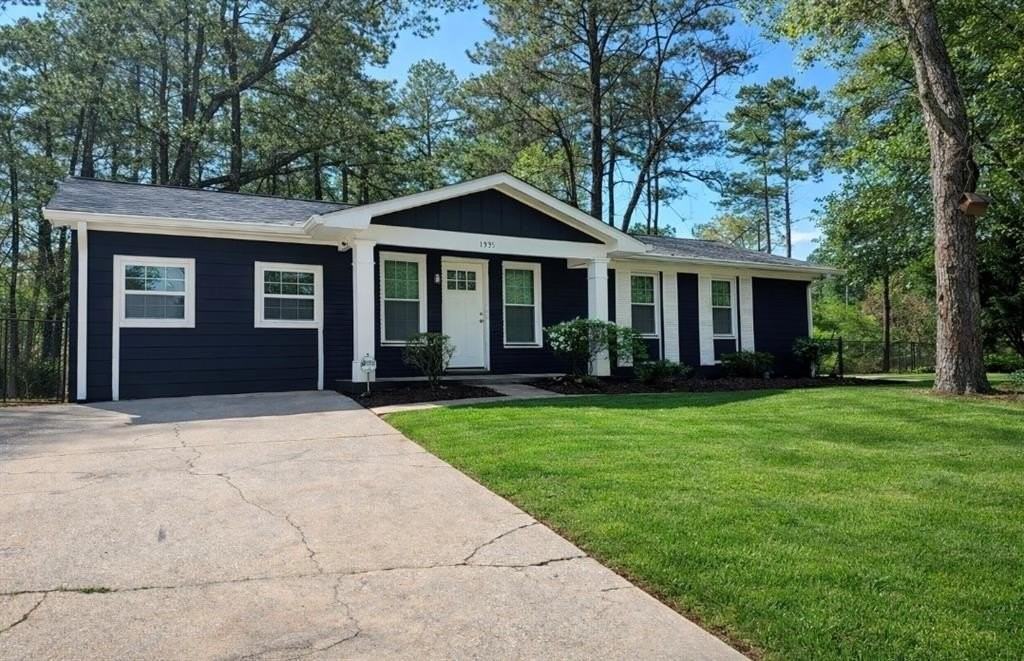 1551 Pine Glen Cir - Photo 2 of 30