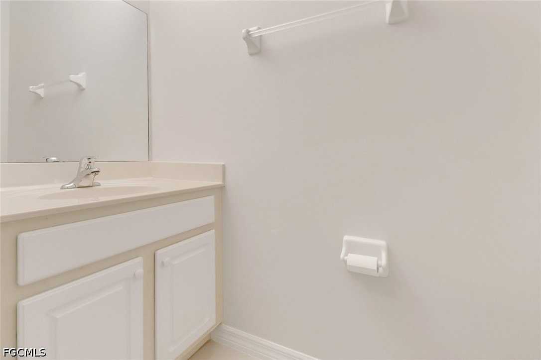 8189 Pacific Beach Dr - Photo 5 of 27