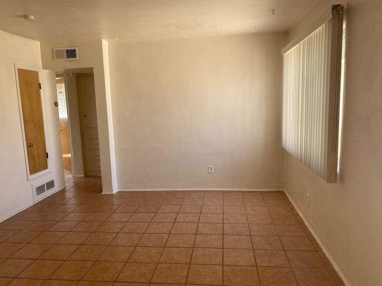 3434 Smith Ave Se #B - Photo 6 of 25