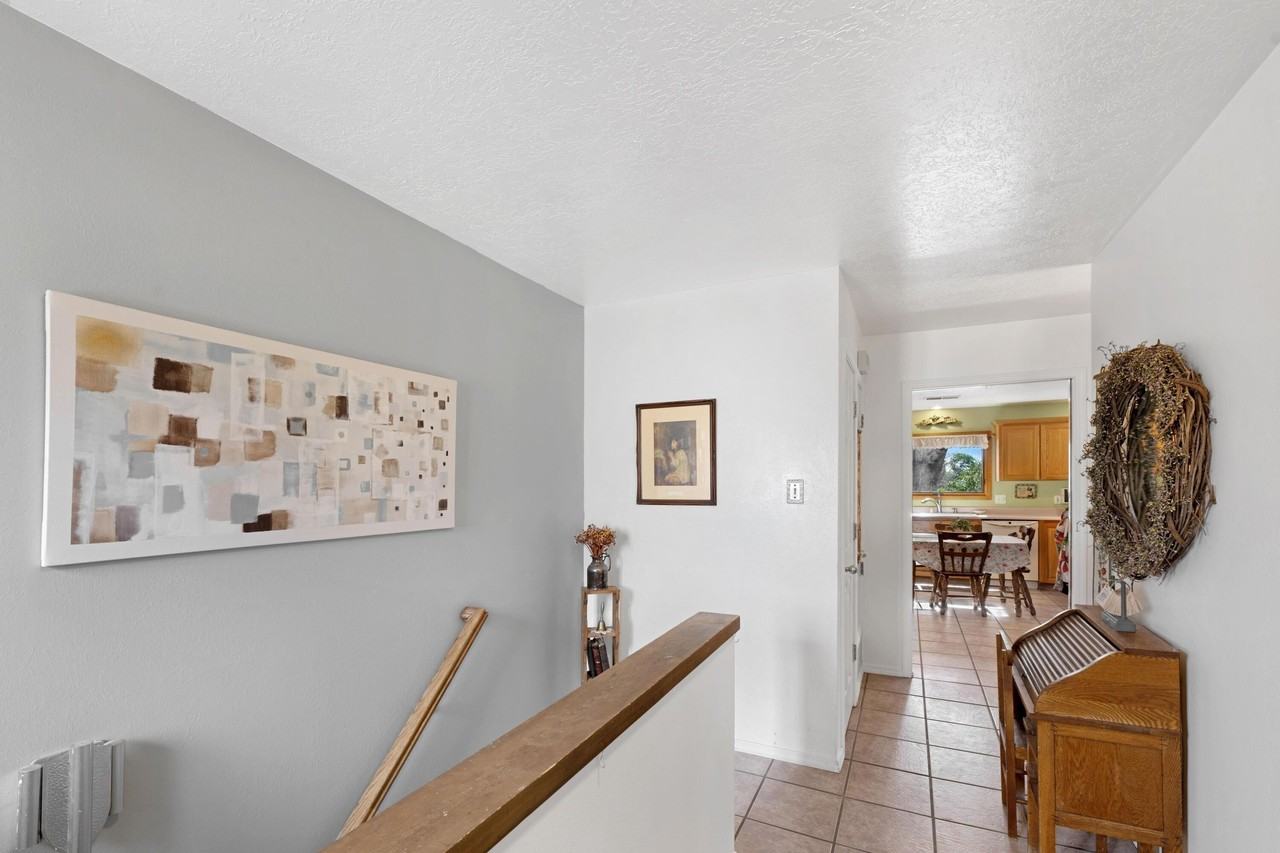 3615 Horacio Ct Ne - Photo 5 of 44