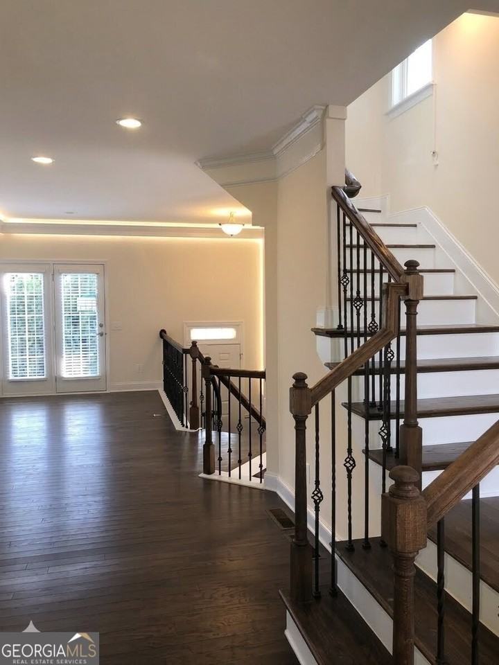6272 Century Park Pl Se - Photo 3 of 23
