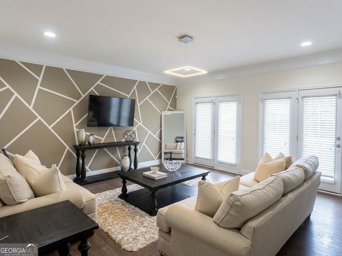6272 Century Park Pl Se - Photo 4 of 23