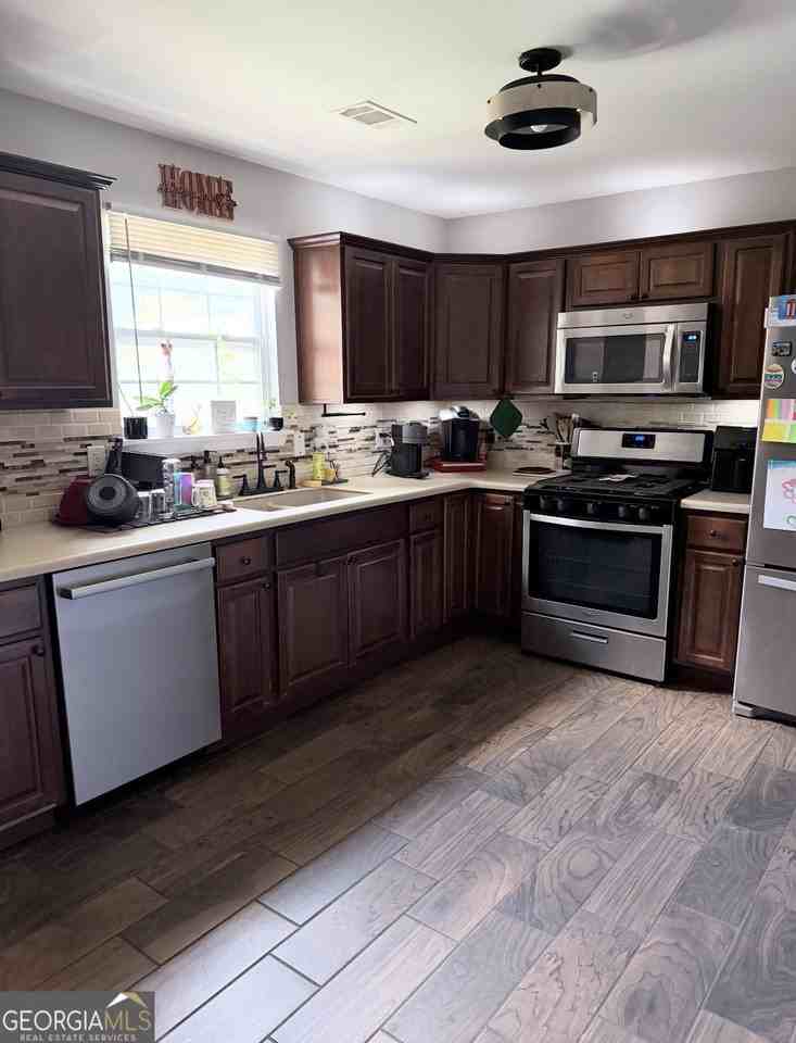 123 The Esplanade Way Sw - Photo 4 of 14