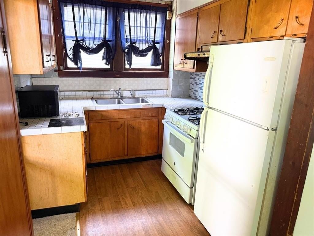 43 Mill St #1 - Photo 4 of 9