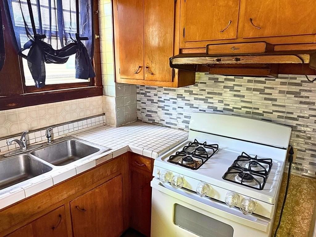 43 Mill St #1 - Photo 5 of 9