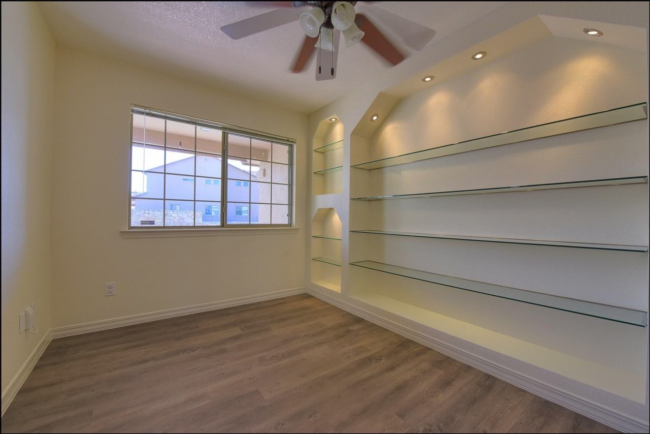 7077 Luz De Sol Dr - Photo 5 of 46