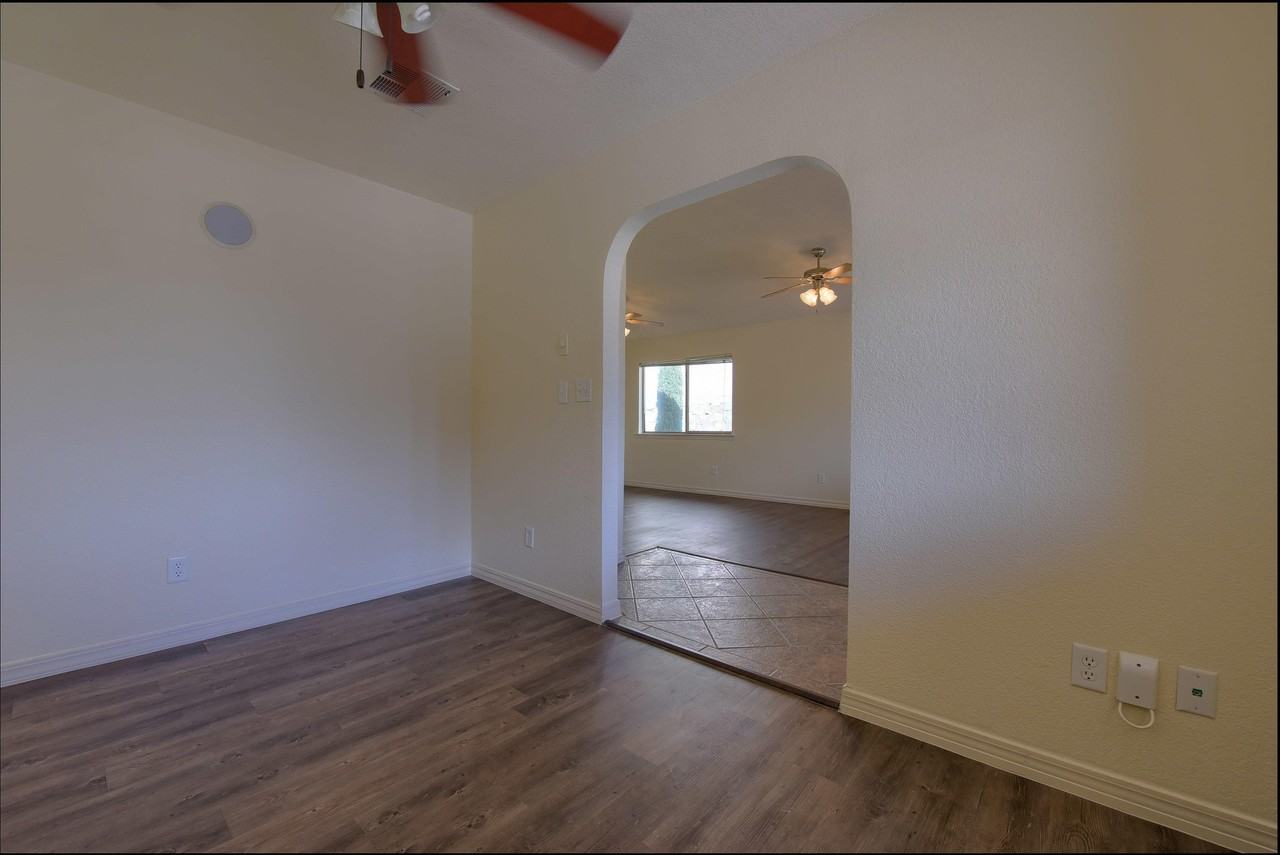 7077 Luz De Sol Dr - Photo 6 of 46