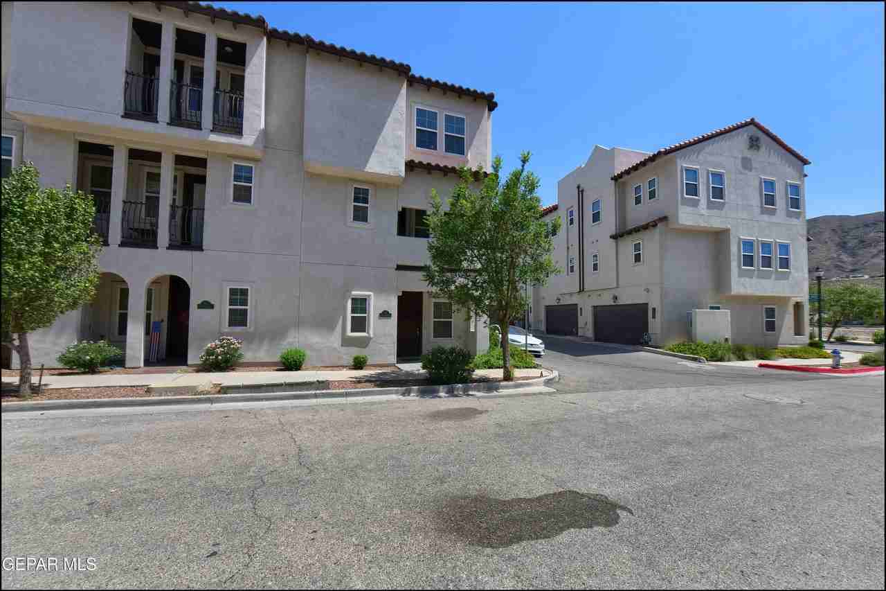 312 Vin Almoradi Ct - Photo 4 of 36