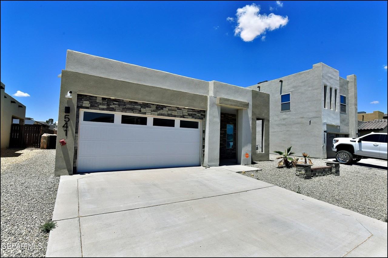 541 Paseo Modesto Dr - Photo 4 of 43