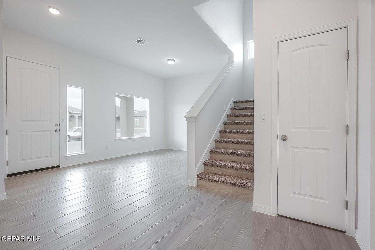 14313 Steve Joyce Pkwy - Photo 5 of 25