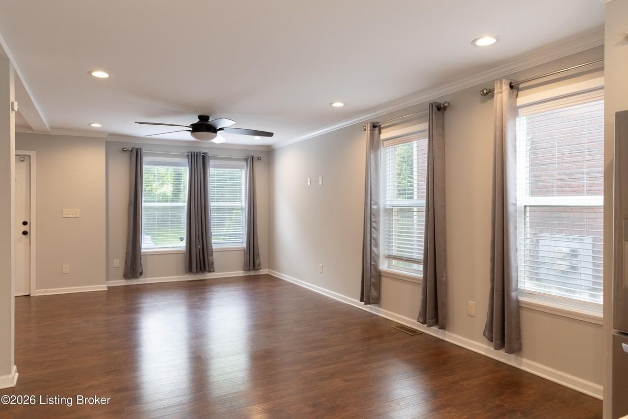 11518 Bellewood Garden Ct - Photo 2 of 19