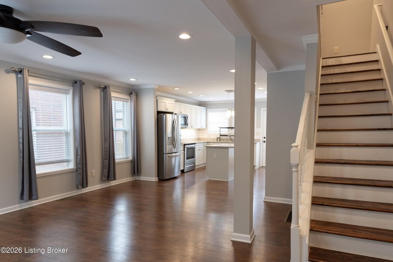 11518 Bellewood Garden Ct - Photo 3 of 19