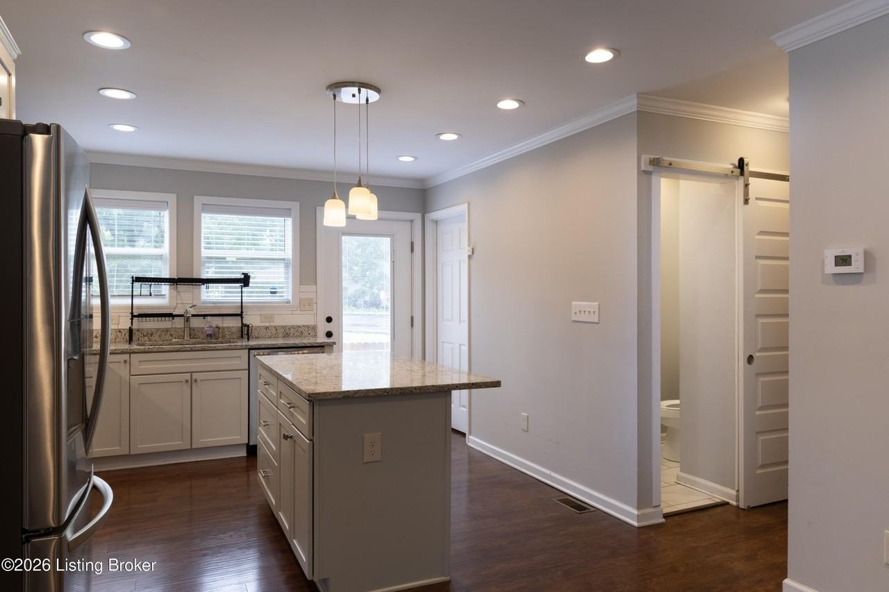 11518 Bellewood Garden Ct - Photo 5 of 19