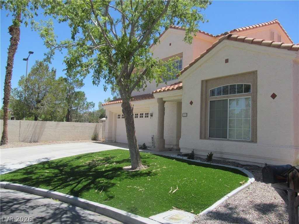 8701 Crescent Ridge Ln - Photo 2 of 28
