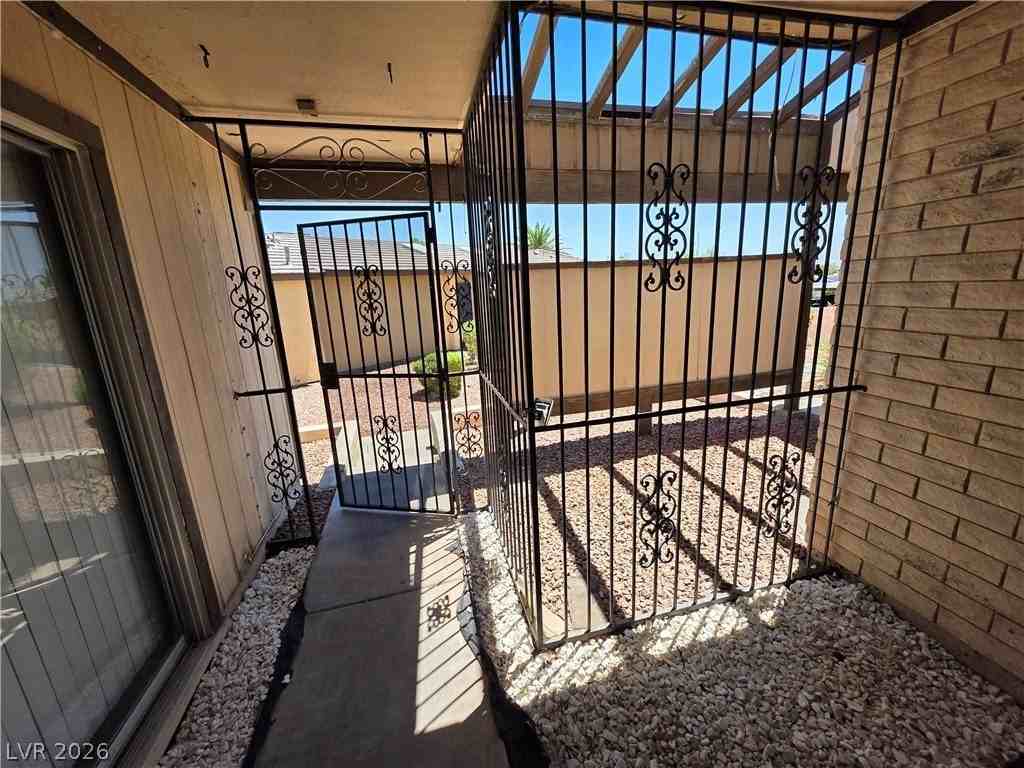 3009 Saint George St #F - Photo 4 of 50