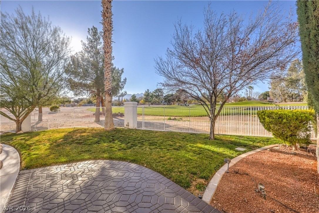 5152 Forest Oaks Dr - Photo 4 of 50
