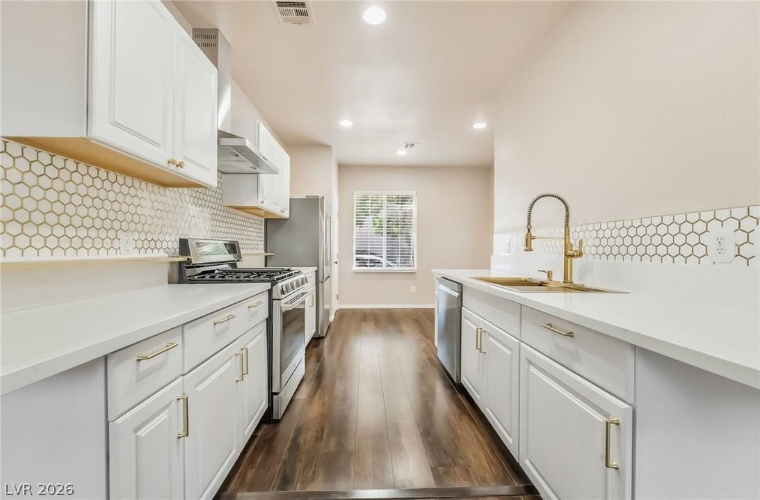 10471 Masons Creek St - Photo 5 of 22