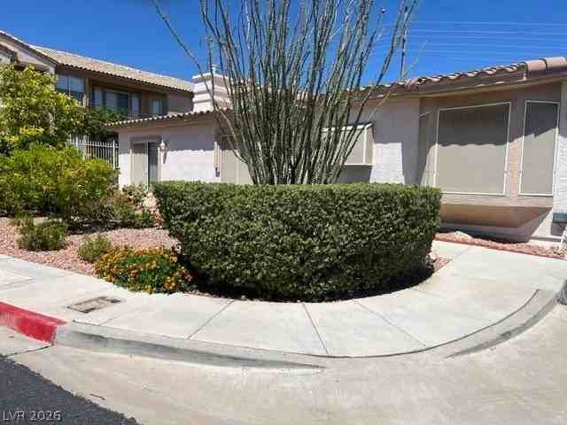 240 Big Horn Dr - Photo 2 of 14
