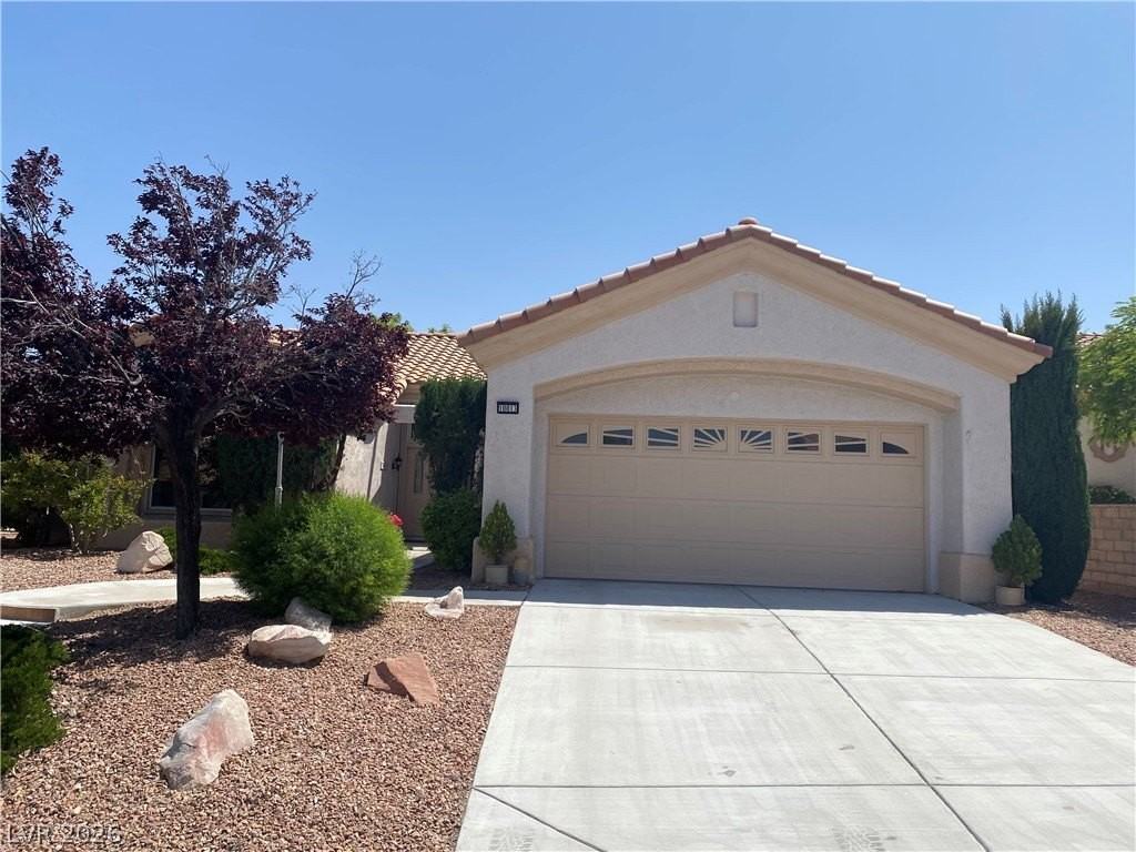 10013 Woodhouse Dr - Photo 2 of 28