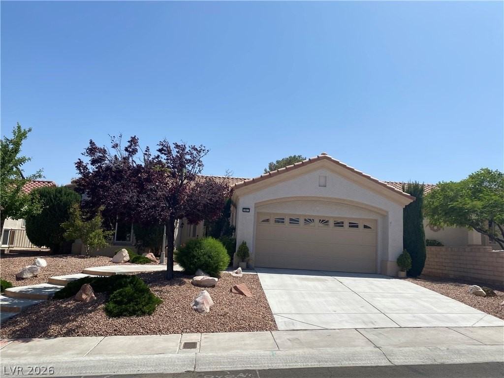 10013 Woodhouse Dr - Photo 3 of 28
