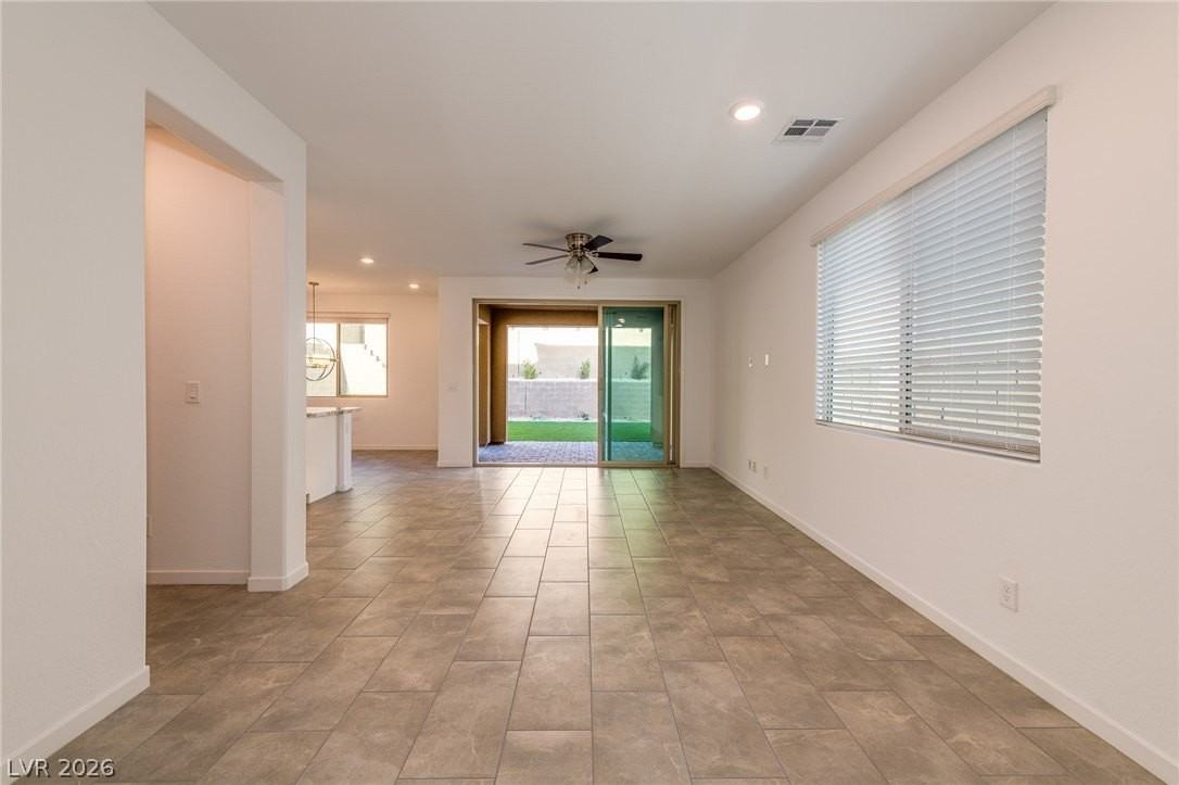 12412 Ocean Tiller Ave - Photo 7 of 38