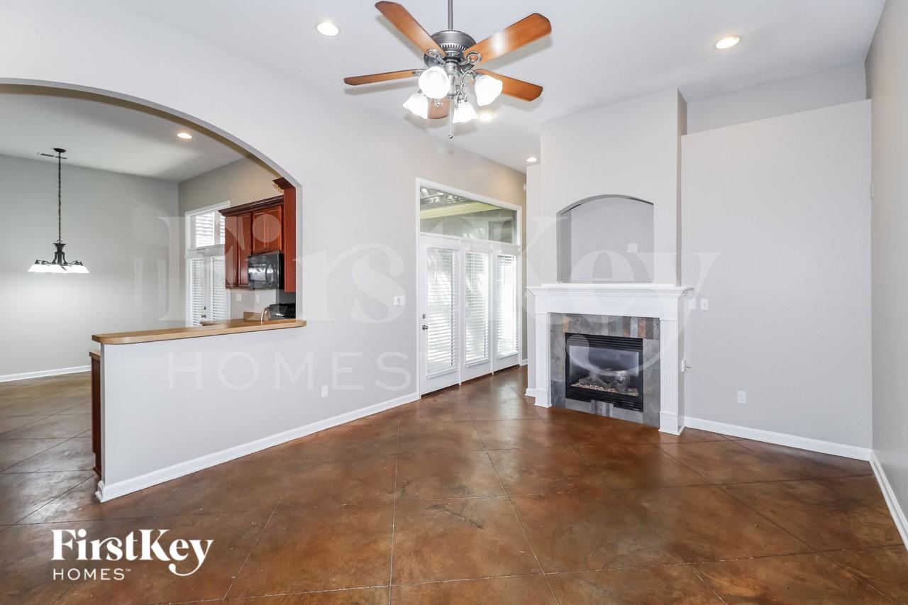 6732 Stone Garden Dr - Photo 3 of 15