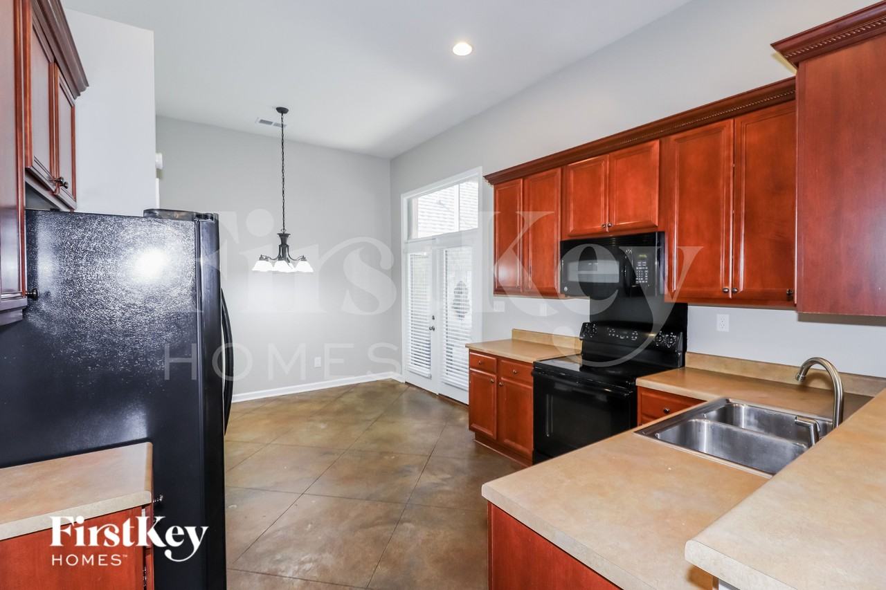 6732 Stone Garden Dr - Photo 7 of 15