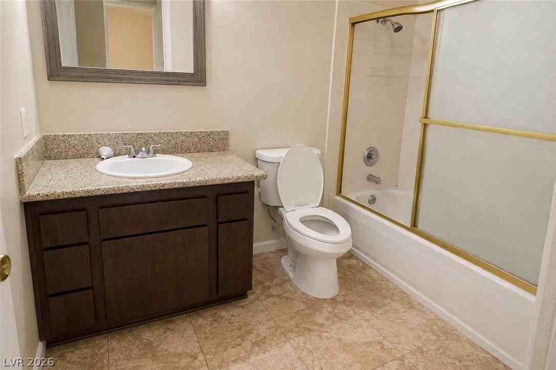 4080 Studio St - Photo 7 of 13