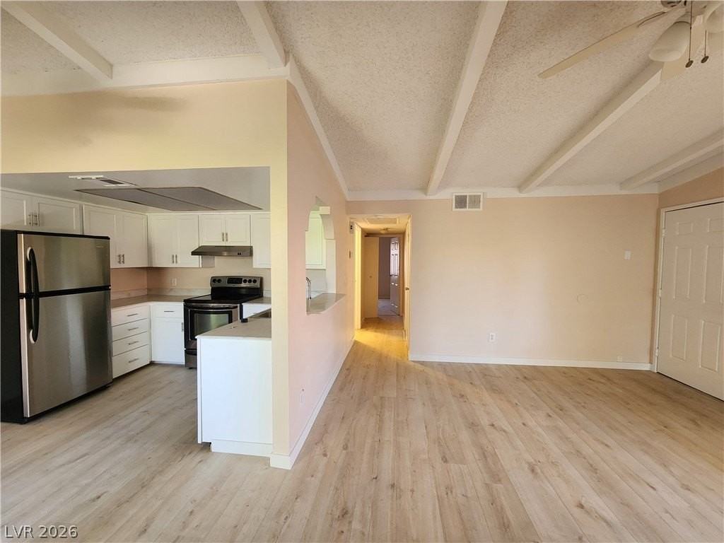 4732 Obannon Dr #D - Photo 4 of 33