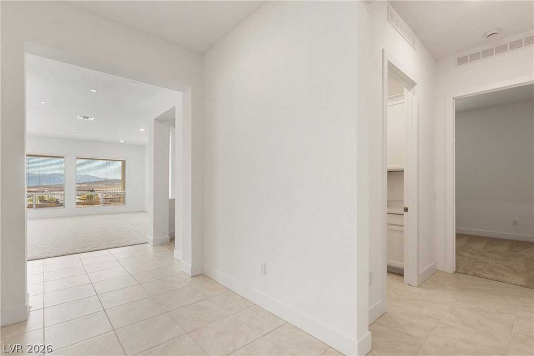 90 Crimson Stone Ct - Photo 4 of 36
