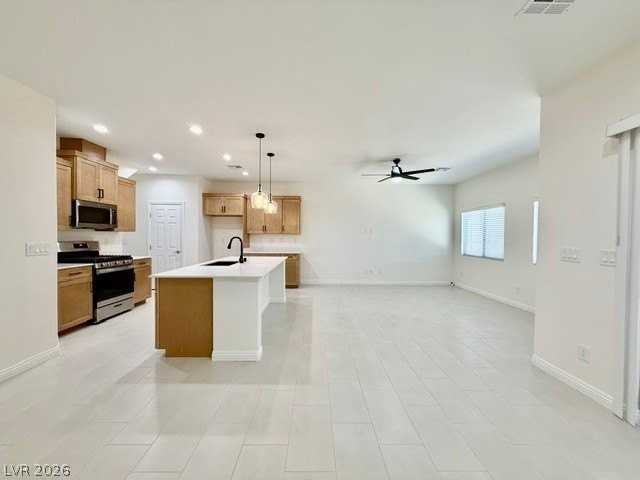 8476 Spirit Vale Ave - Photo 3 of 18
