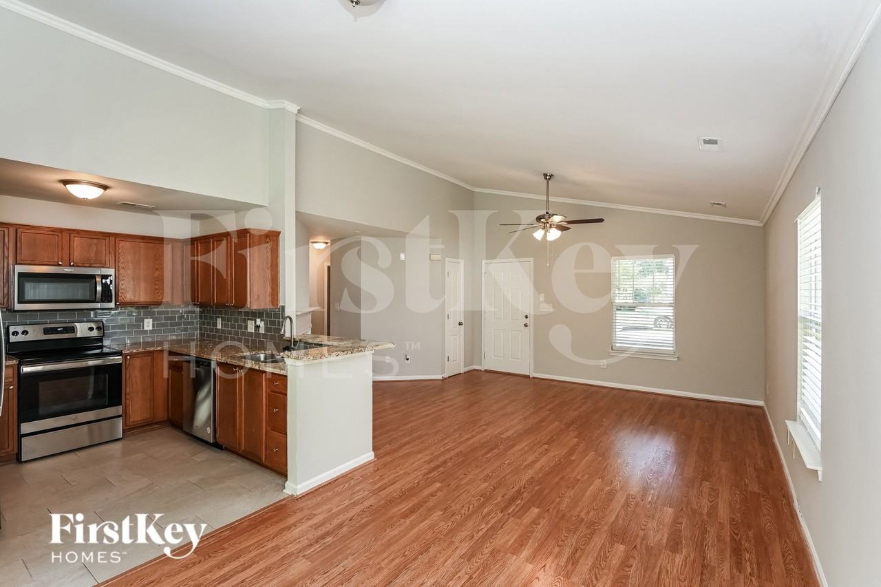 4310 Cochran Farm Ln - Photo 5 of 15