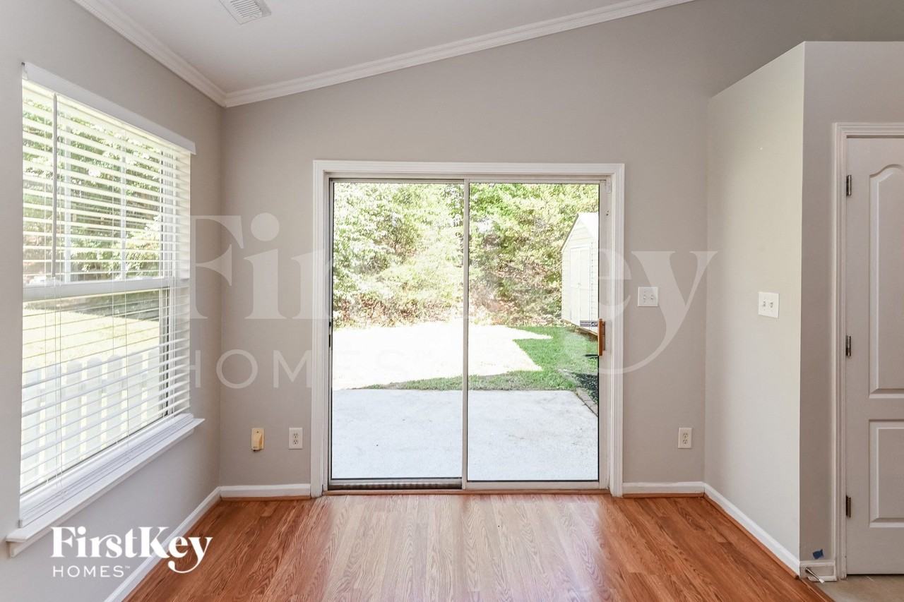 4310 Cochran Farm Ln - Photo 6 of 15