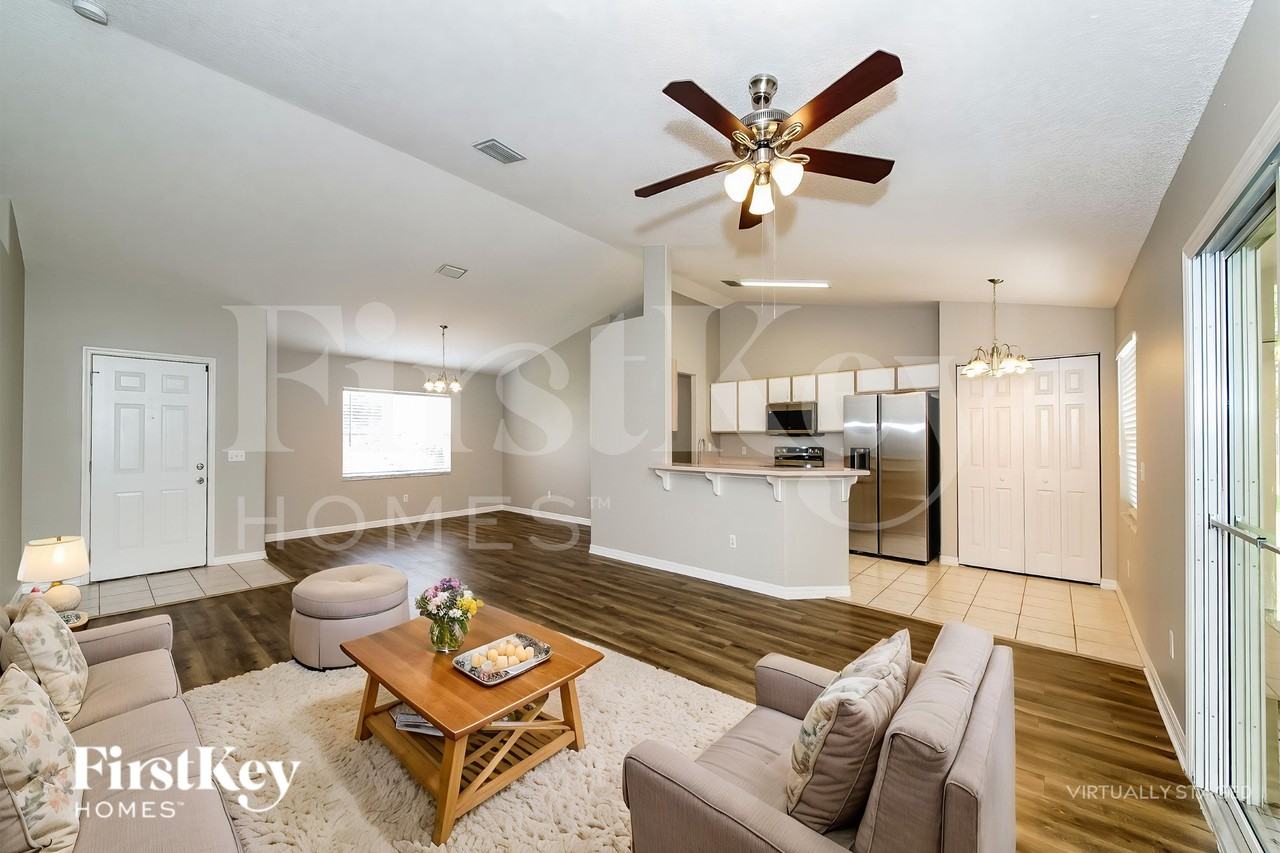 8 Wild Oak Pl - Photo 3 of 19