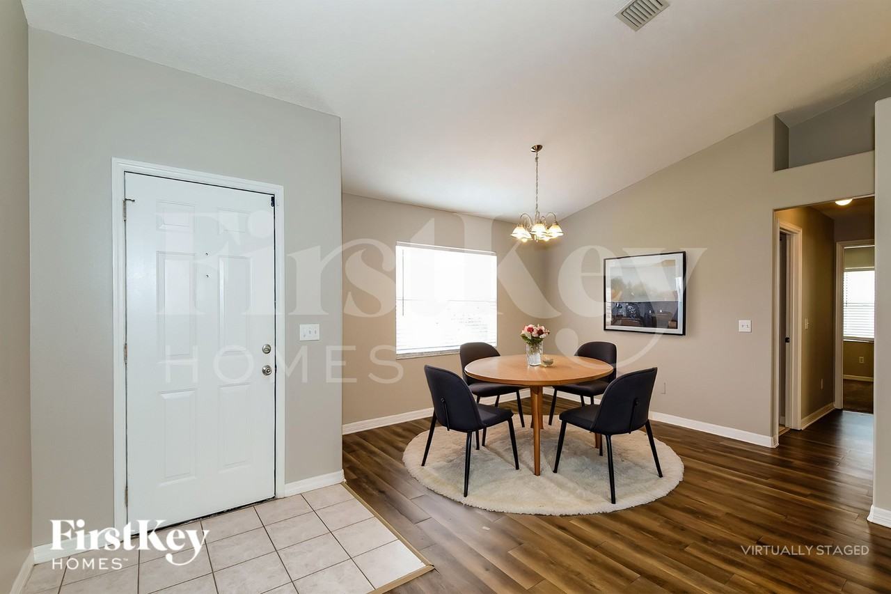 8 Wild Oak Pl - Photo 6 of 19