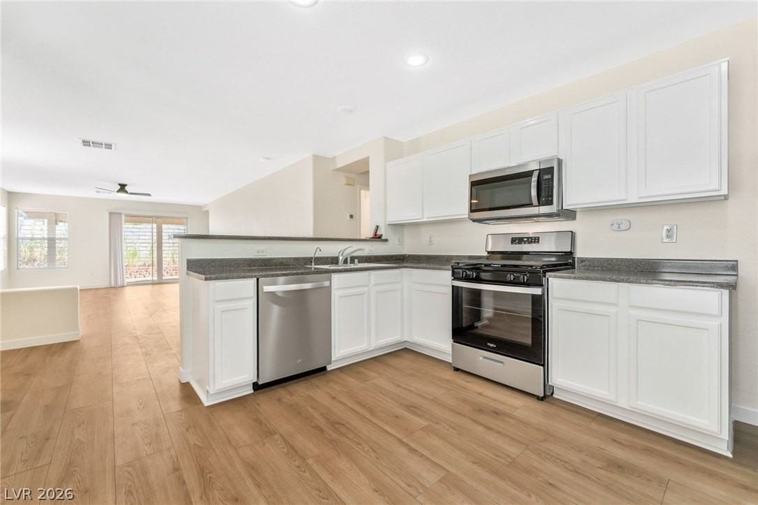 8632 Majestic Pine Ave - Photo 6 of 17