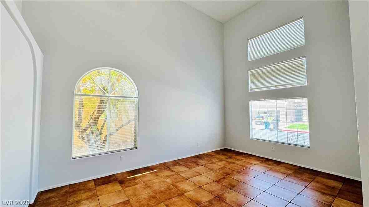 1586 Peaceful Pine St - Photo 7 of 45