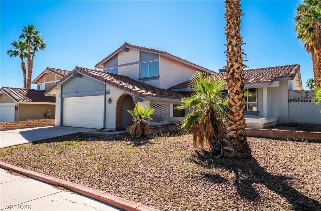 8705 Isola Dr - Photo 3 of 26