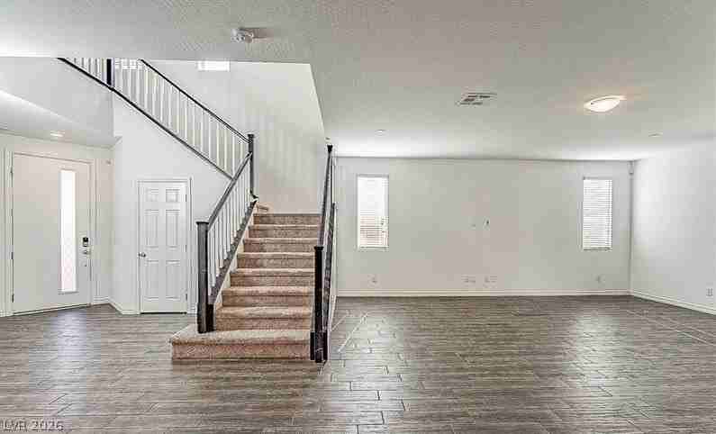 3159 Hazy Hills Ave - Photo 3 of 9