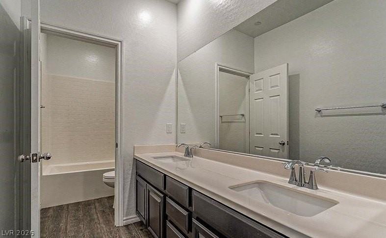 3159 Hazy Hills Ave - Photo 5 of 9
