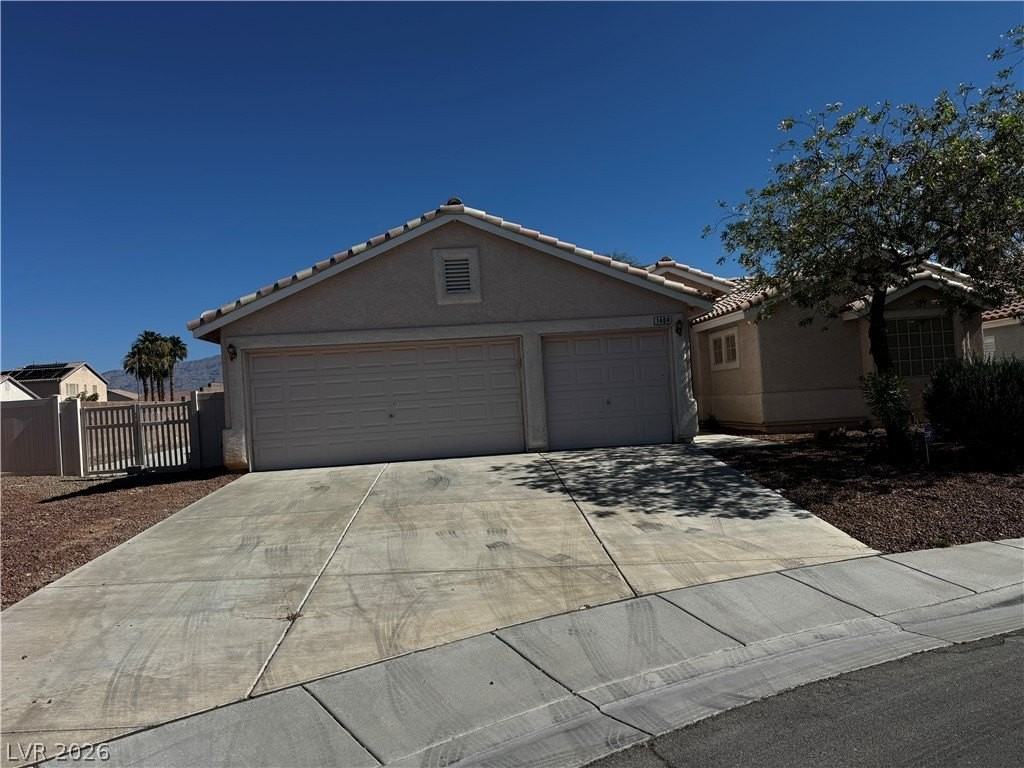 1404 Laughing Larkspur Ave - Photo 3 of 37