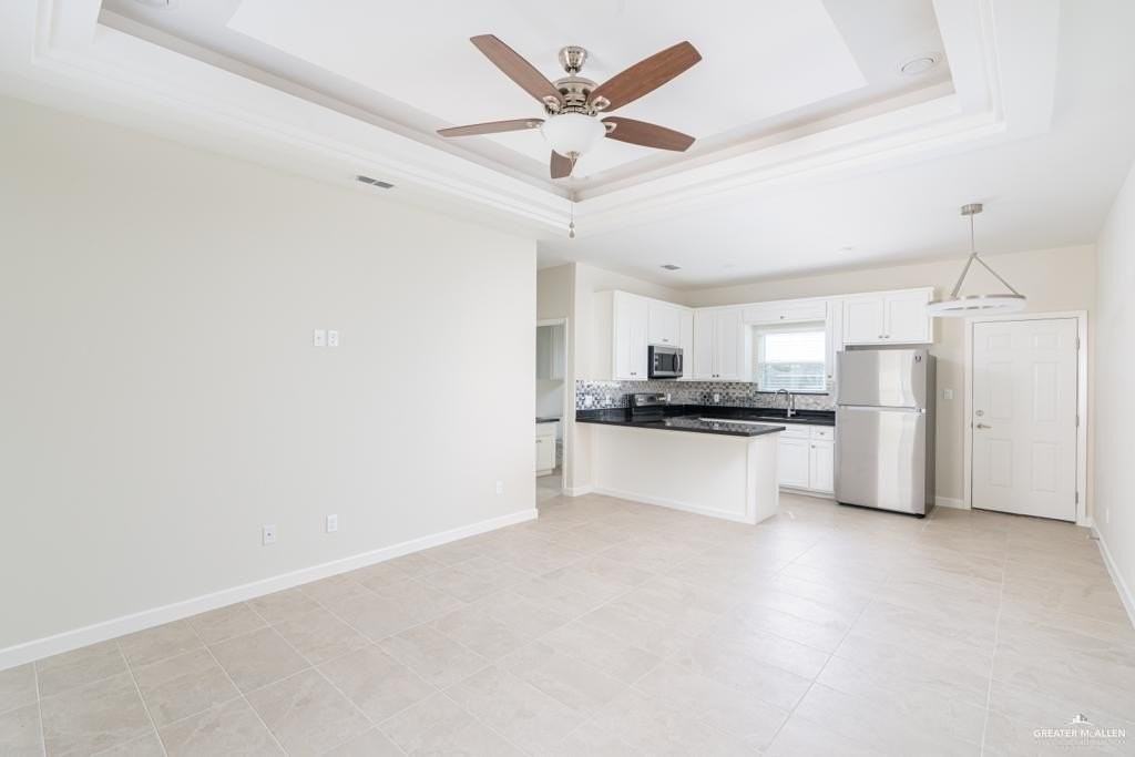 1040 English Ave #4 - Photo 2 of 12