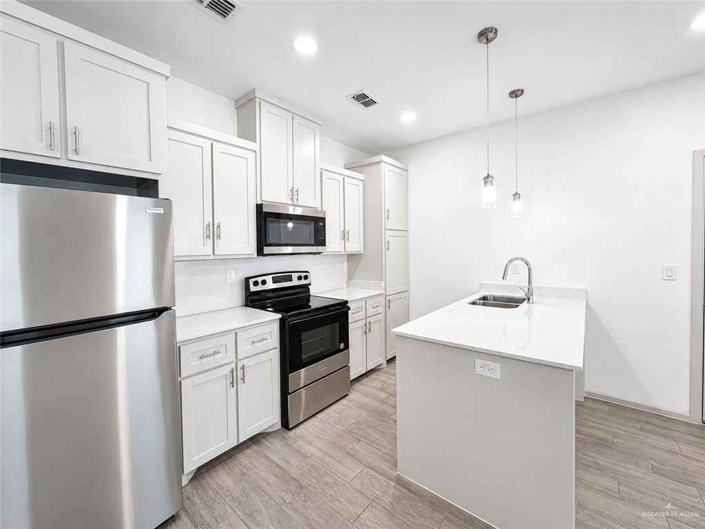 7802 N 58th Ln #1 - Photo 5 of 17