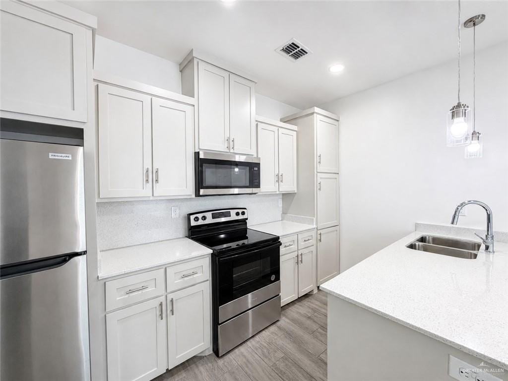 7802 N 58th Ln #1 - Photo 6 of 17