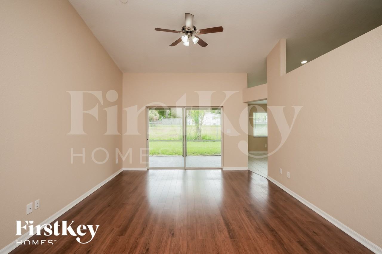 1410 Alexander Way - Photo 3 of 15