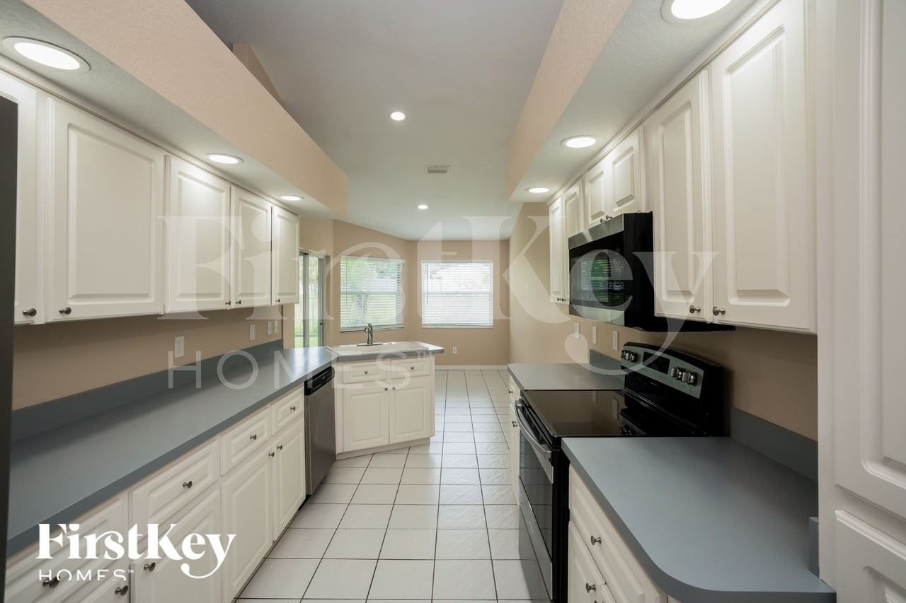1410 Alexander Way - Photo 5 of 15